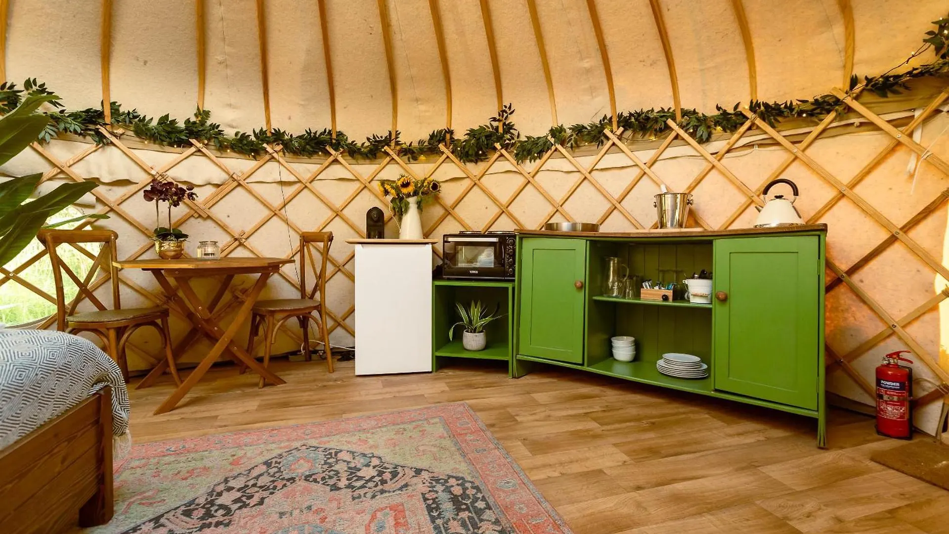 Yurtshire Eavestone Lake - Willow Ripon Royaume-Uni