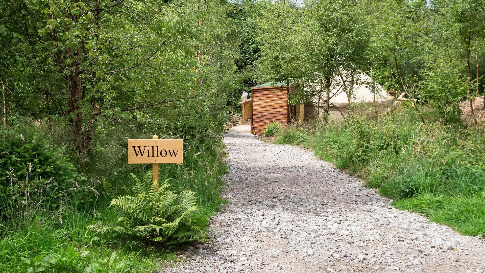 Yurtshire Eavestone Lake - Willow Ripon